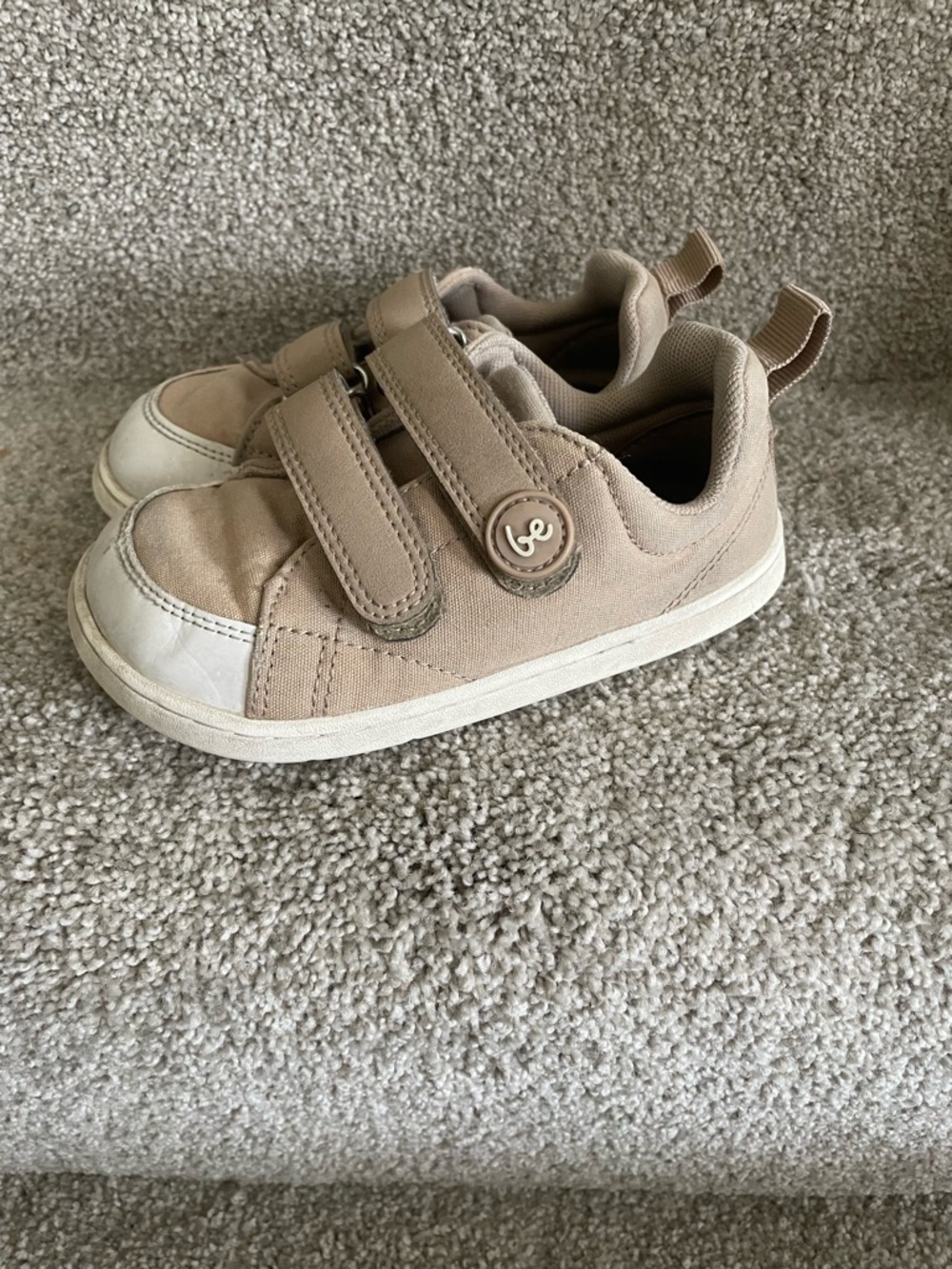 Be Lenka Barefoot Beige Sneakers